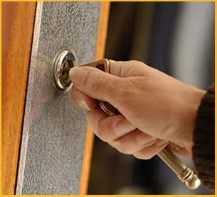 Fort Lauderdale Locksmiths Store Fort Lauderdale, FL 954-366-2124 - 1-replace-locks
